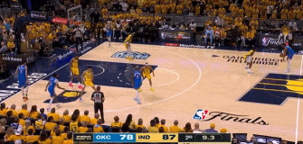 扛起球队！杰伦威持球单打 对抗防守高难度漂移跳投命中继续追分